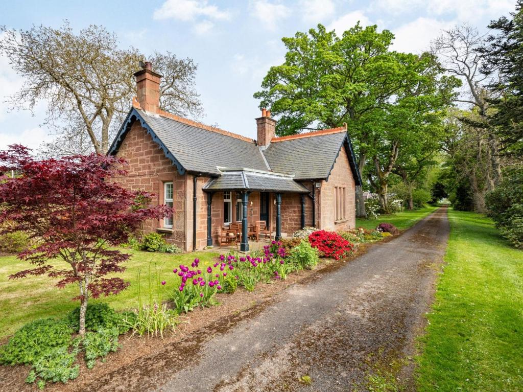 Zahrada ubytování 2 Bed in Kirriemuir 86235
