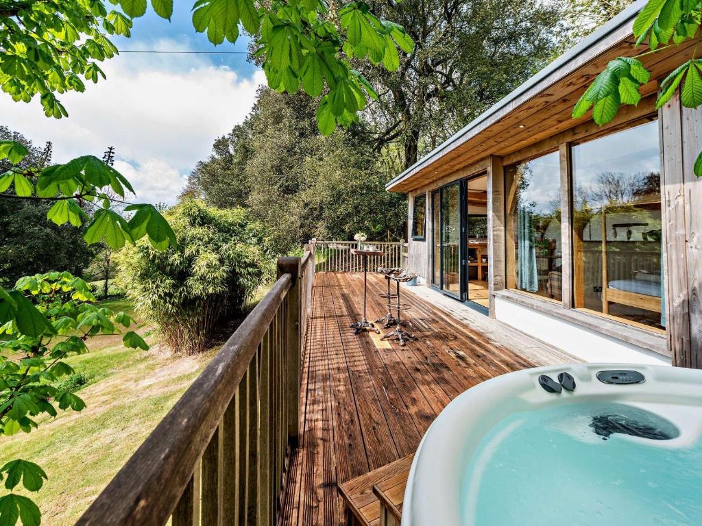 Φωτογραφία από το άλμπουμ του 1 Bed in Swimbridge 62134 σε Swimbridge