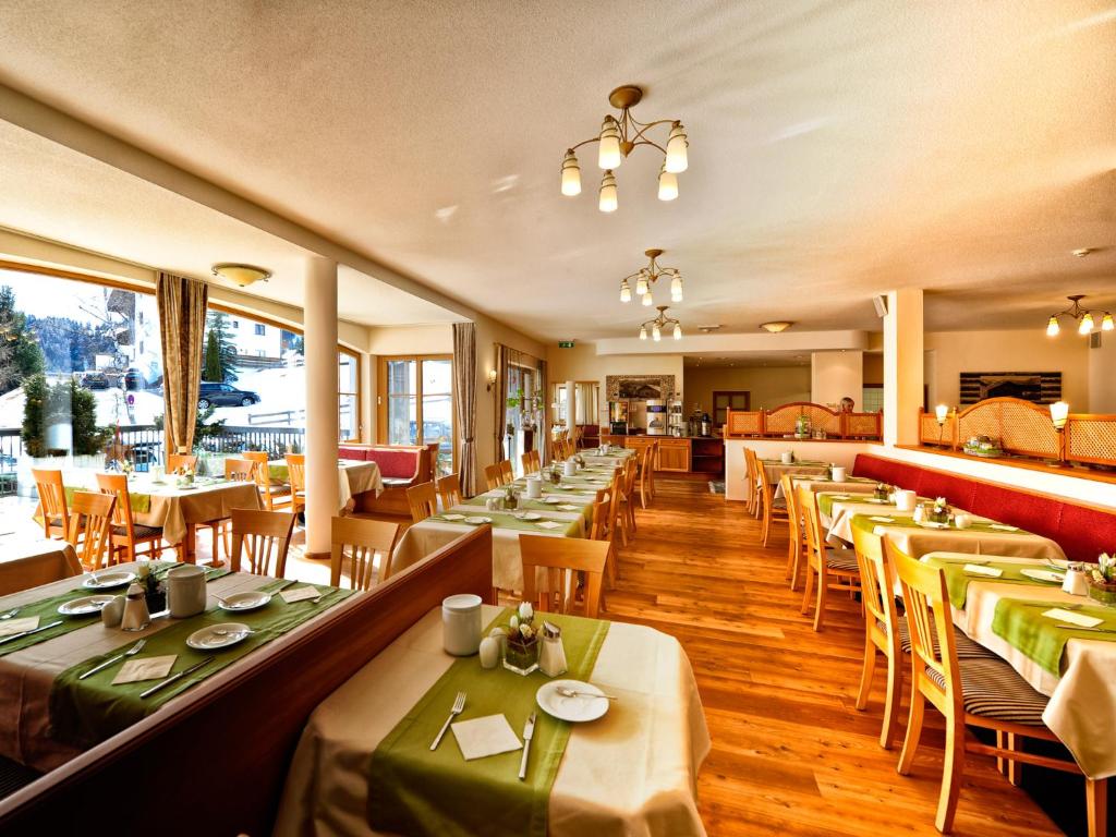 Restaurace v ubytování Hotel Röck Garni