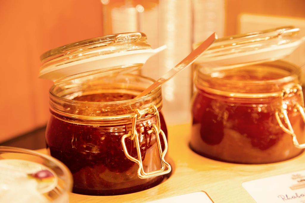 TOWNHOUSE Hotel - Resim 23