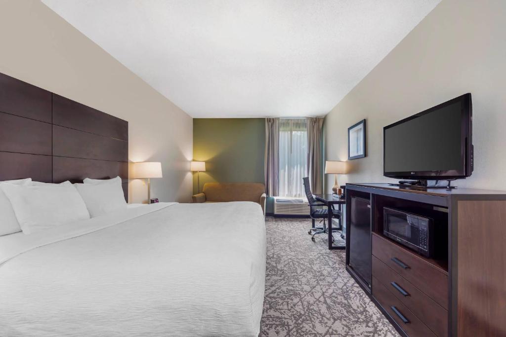 Quality Inn & Suites NJ State Capital Area photo