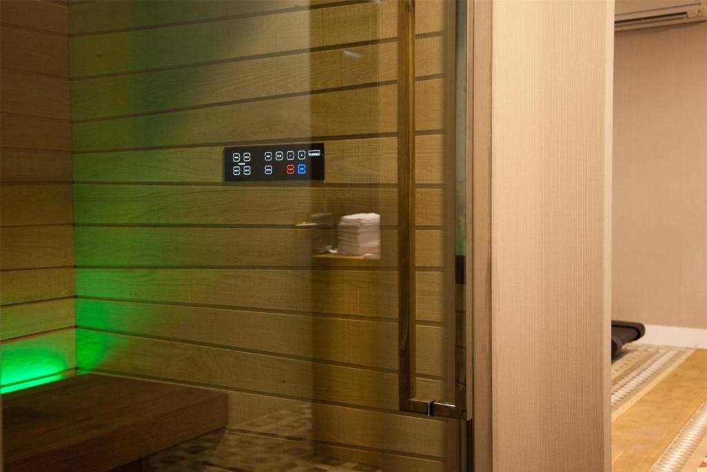 Alexandra Barcelona Hotel, Curio Collection by Hilton - Resim 33