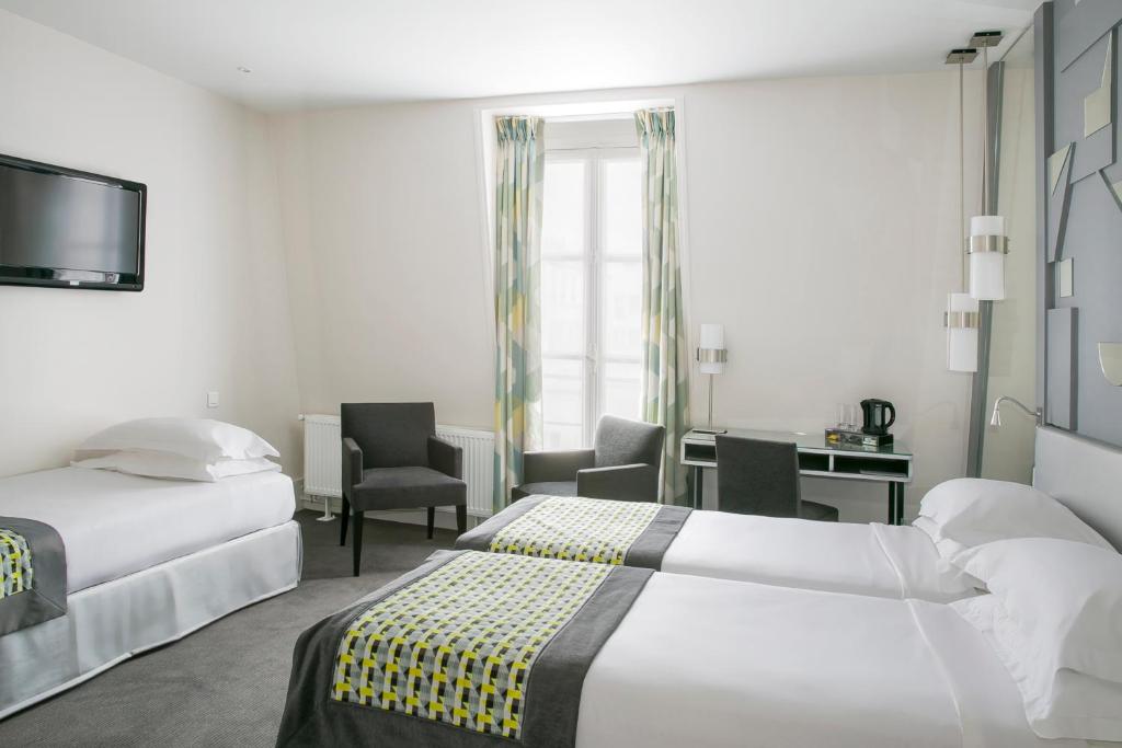 Hôtel A La Villa des Artistes - Resim 40