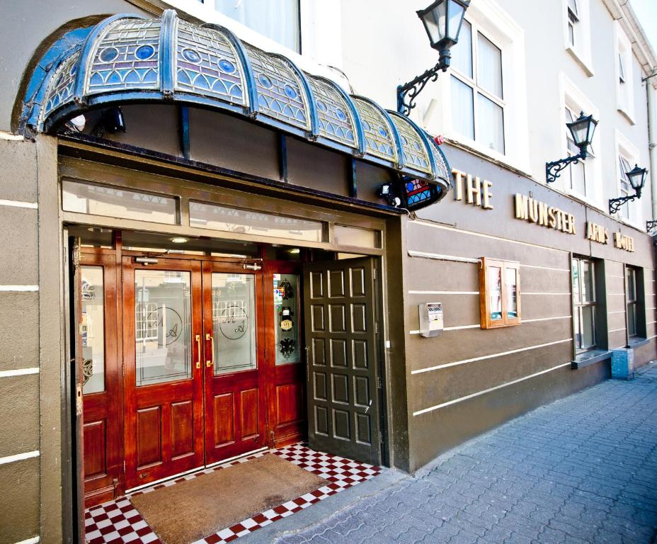 Exteriér nebo vchod ubytování Munster Arms Hotel