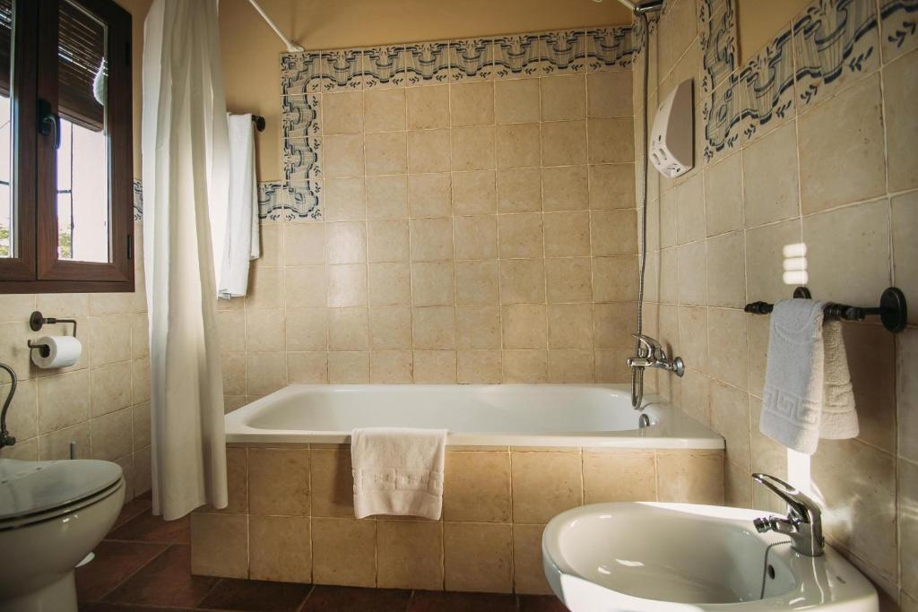 Hotel Valsequillo - Queen Room