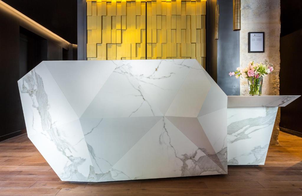 Hôtel La Comtesse - Resim 42