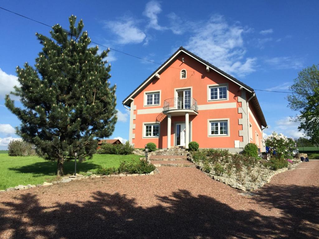 Vonkajšia záhrada v ubytovaní Villa Bawaria