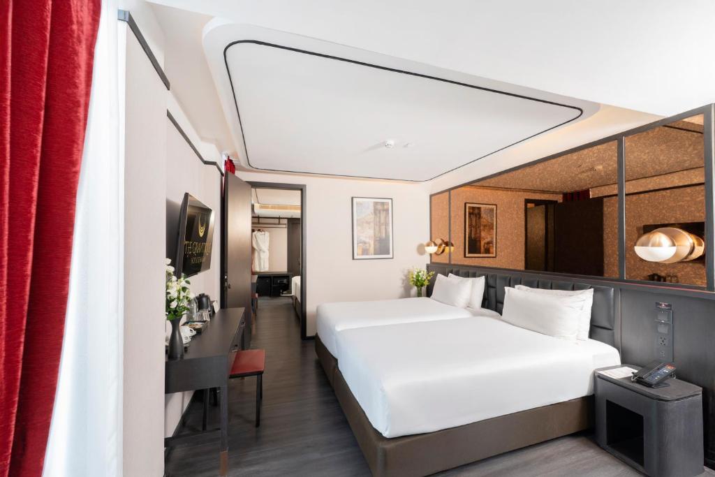 The Gravitique Hotel Khaosan - Resim 24