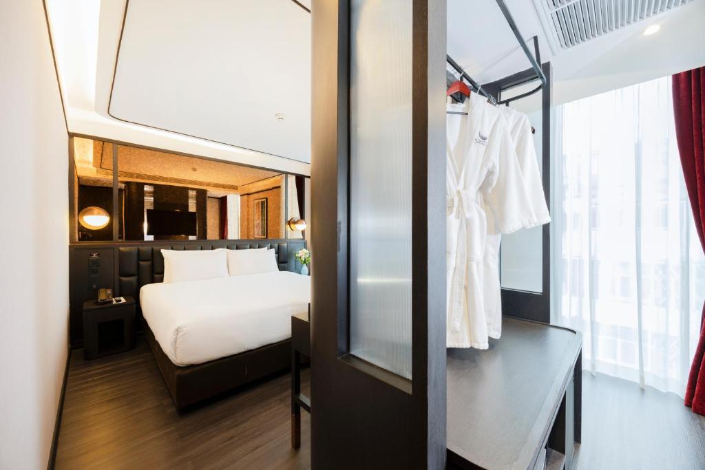 The Gravitique Hotel Khaosan - Resim 19