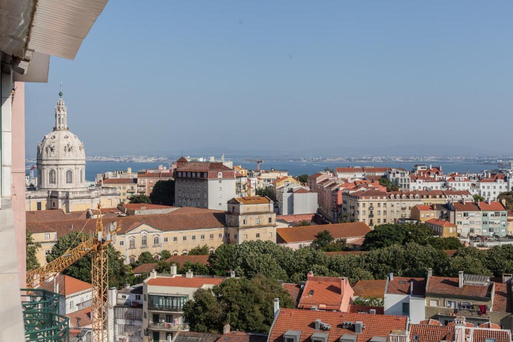 FLH Campo Ourique Apartment with View