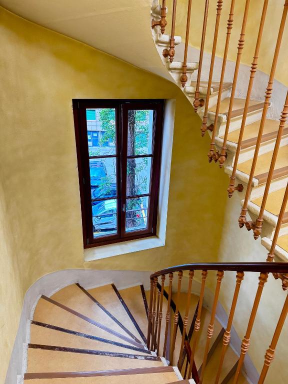 Grand 5 pièces au Centre Genève - Resim 20