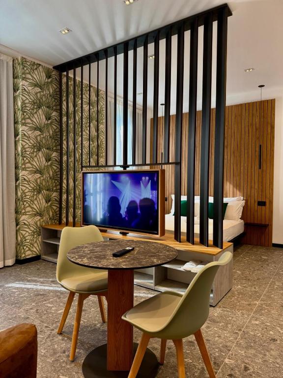 
Suite with City View
