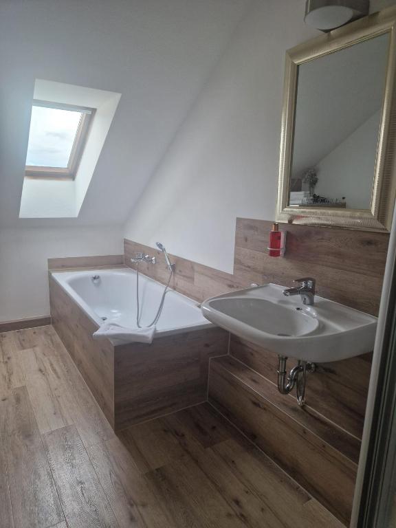 Hildebrandts Landhotel - bei Erfurt - 14