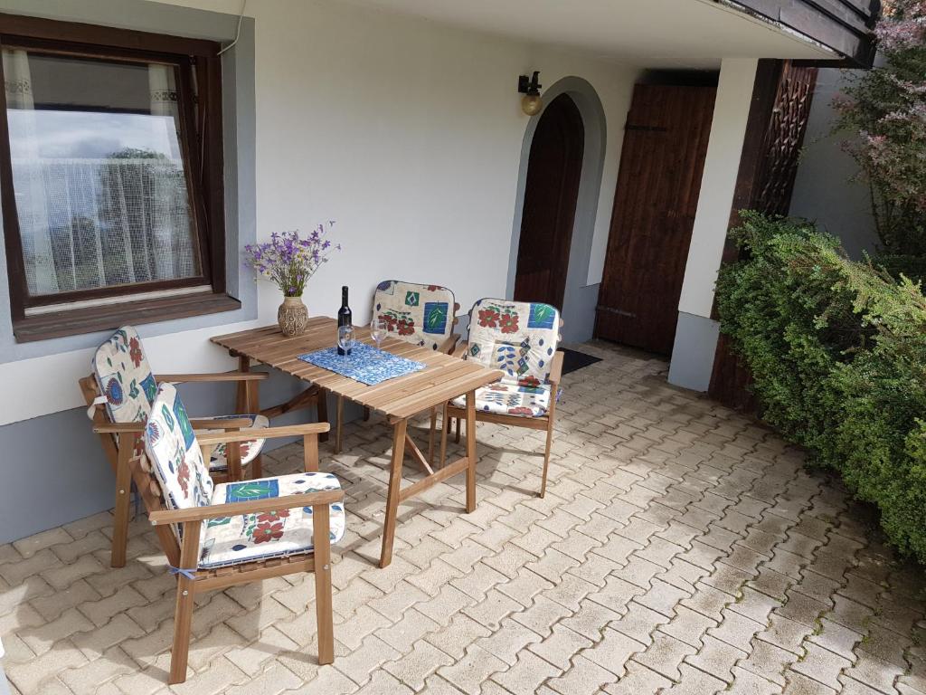 Patio nebo venkovní prostory v ubytování Apartments Balon