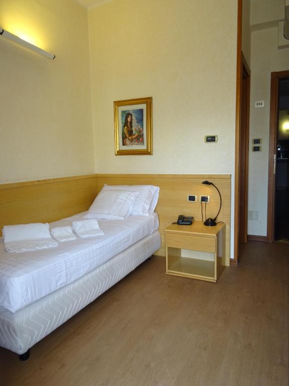 Hotel Ariston - Habitación Individual