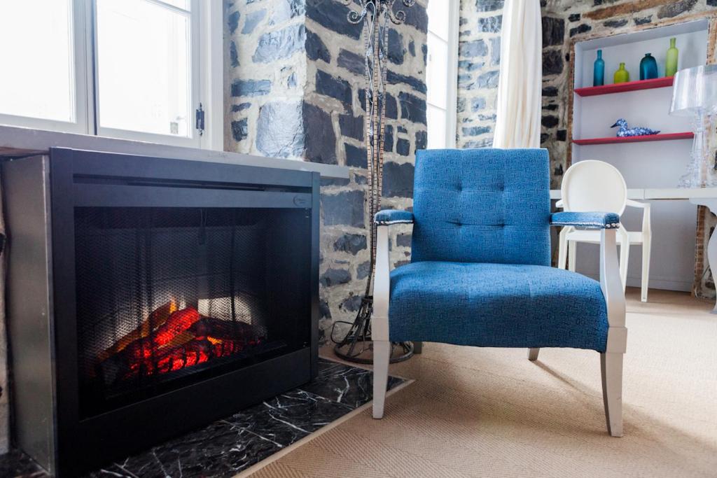 Auberge Place d'Armes - Par Aneyro - Resim 35