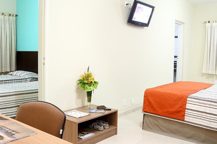  Monte Serrat Hotel