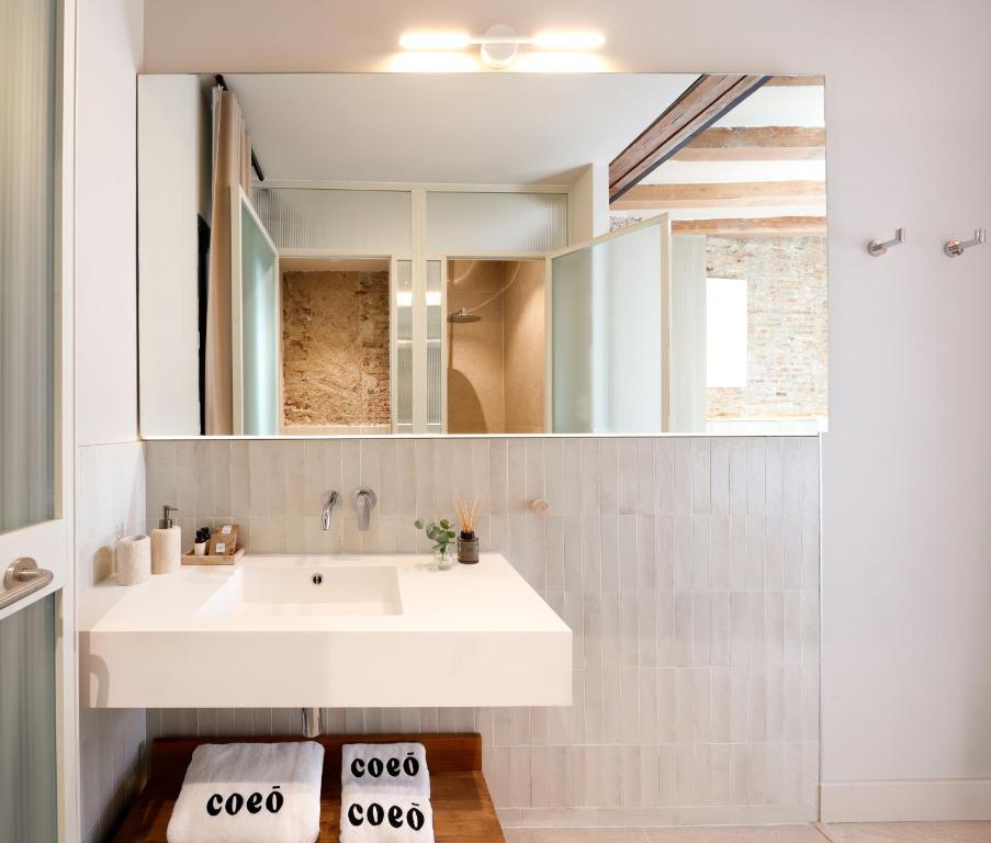 Coeo Santa Maria Cathedral Signature Apartments - 13