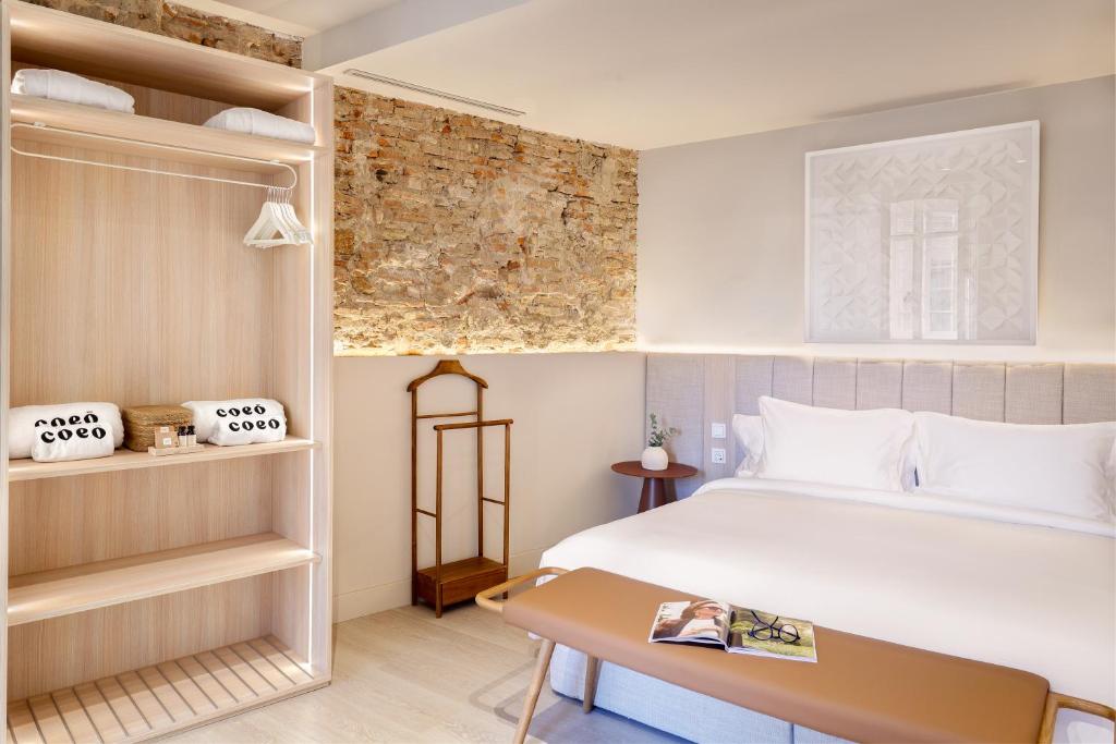 Coeo Santa Maria Cathedral Signature Apartments - 19