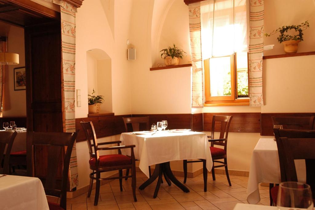 Posezení v ubytování Erhardt Superior Rooms