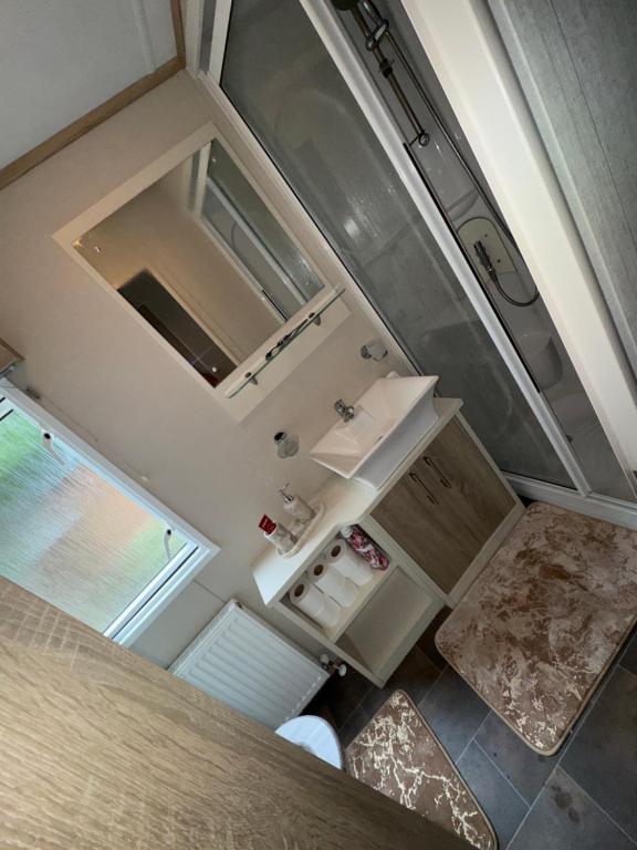 Köök või kööginurk majutusasutuses Lodge at Whitehouse leisure park