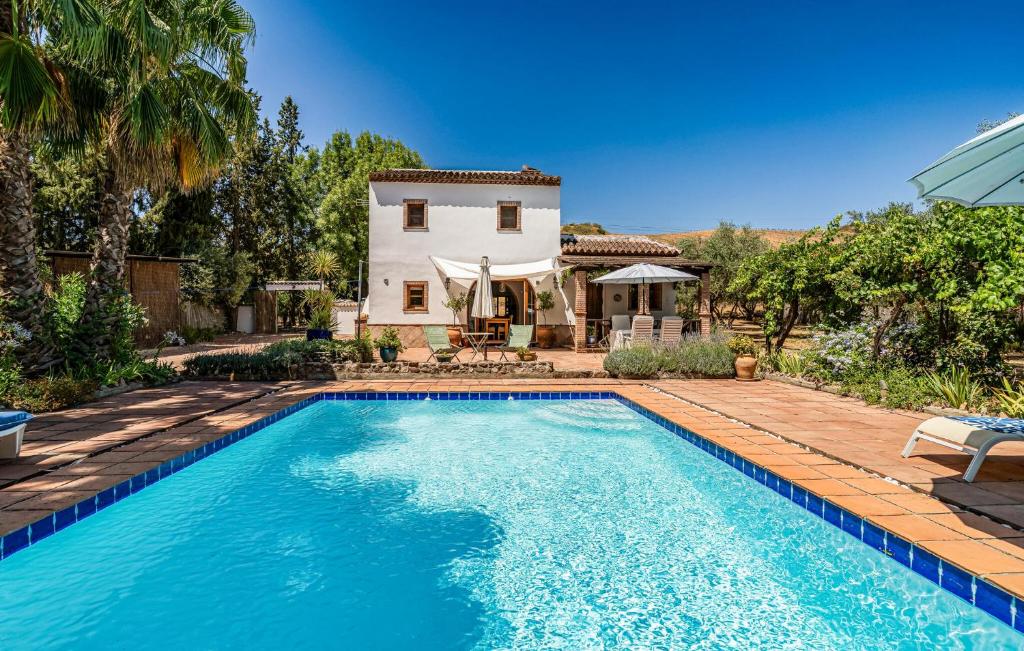 Πισίνα στο ή κοντά στο Gorgeous Home In Algodonales