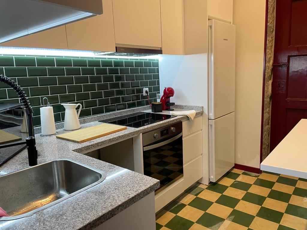 Η κουζίνα ή μικρή κουζίνα στο Casa de Ramalde