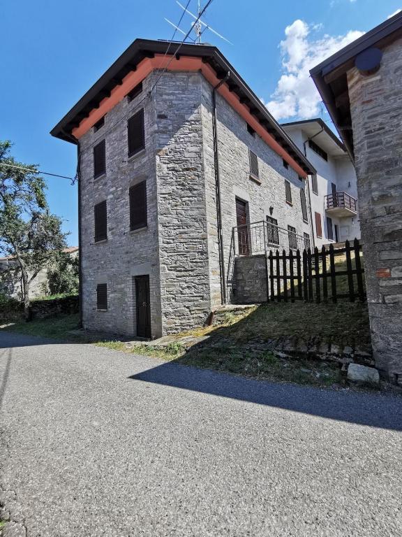 Budova, kde se prázdninový dům nachází