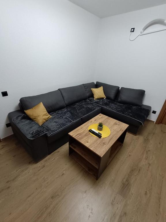 Posezení v ubytování ApartmentsMD apartment 3 for real enjoyment