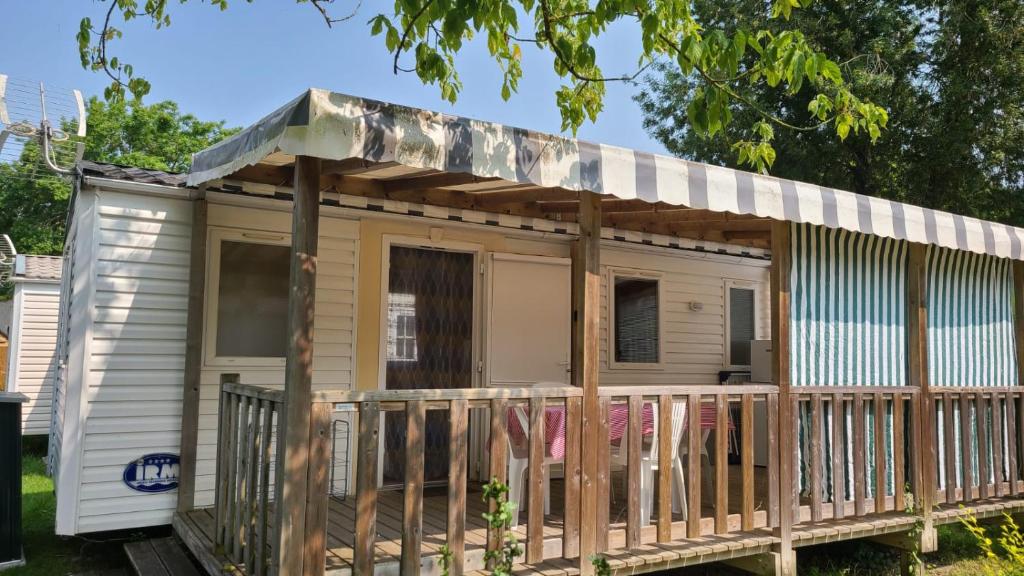 Imagen de la galería de Mobil home 4 pers Meschers-sur-Gironde, en Meschers-sur-Gironde