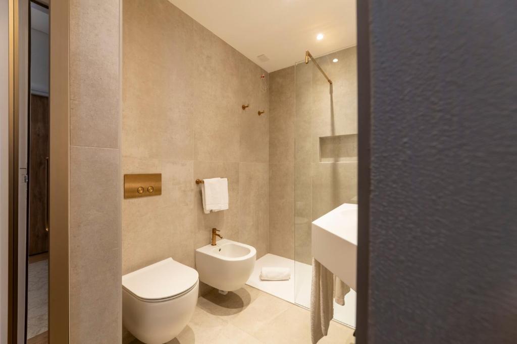 Hi Hotels Sirmione - Lakeview Pool - 2