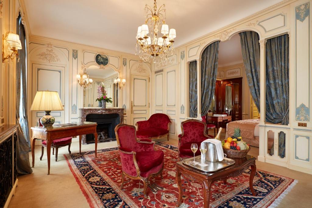 Gallery image of Hôtel Raphael in Paris