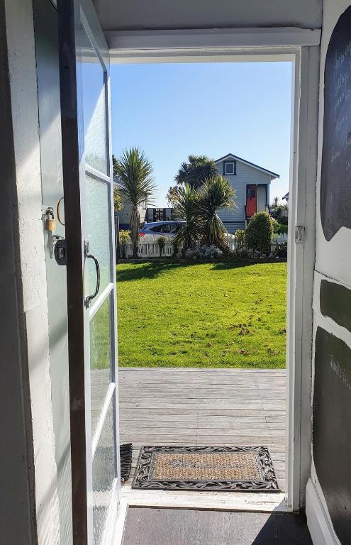 CROOKED MILE COTTAGE - BY THE SEA history and charm - Resim 28