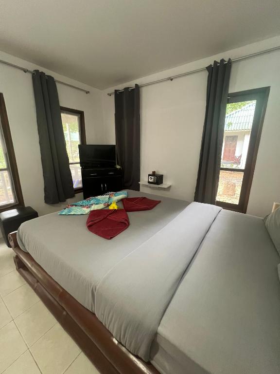 Tropical Paradise Leelawadee Resort - 10