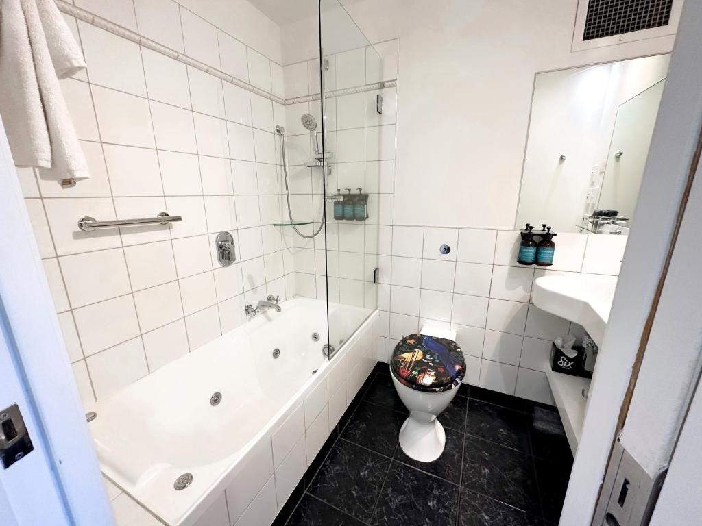 Tides Hotel - Resim 45