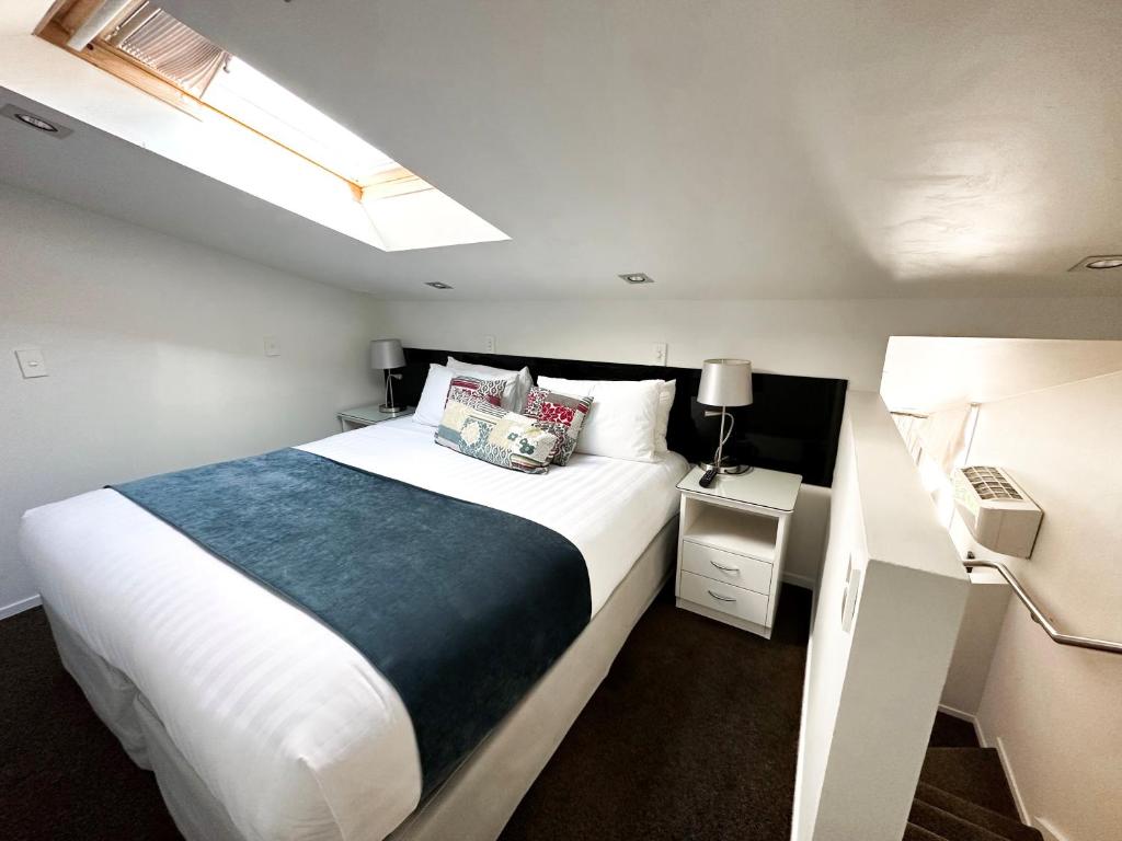 
Mezzanine Suite with River View
