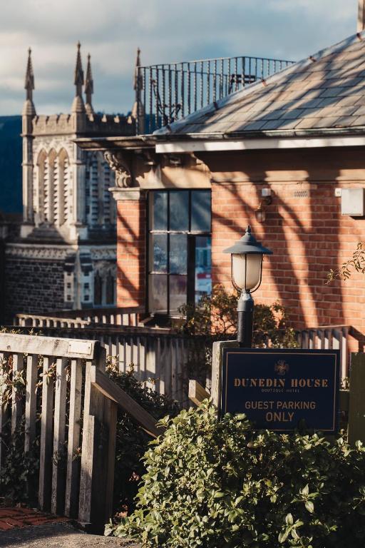 Dunedin House- Boutique Hotel - Resim 9