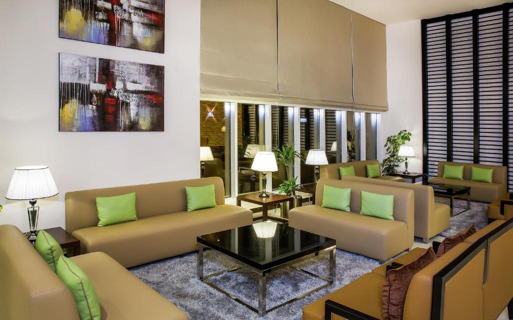 Posezení v ubytování V Hotel Fujairah