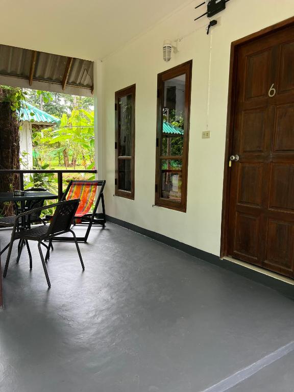 Tropical Paradise Leelawadee Resort - 7