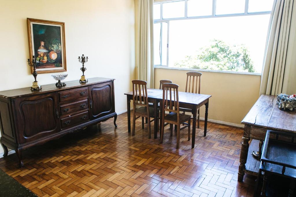 Hotelinho Urca Guest House