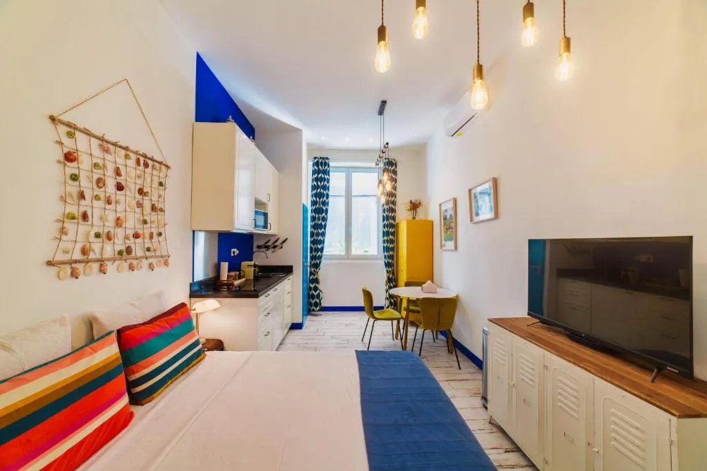 Studio Shell 22M2, 120m Vieux-Port, Clim, Wifi, Accès autonome avec code