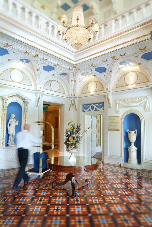 Manor House Country Hotel - 