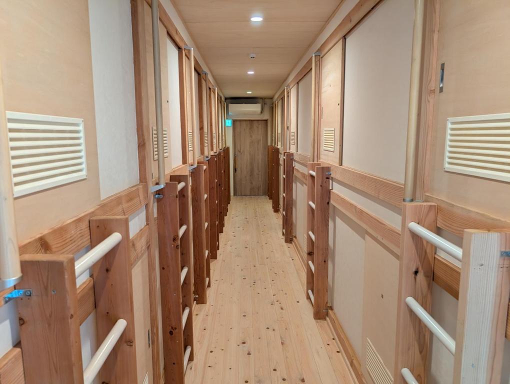 Foto de la galeria de Your Space Capsule Hotel Fuji Station a Fuji