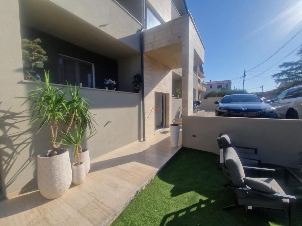 Apartments Marant - free private parking - 11