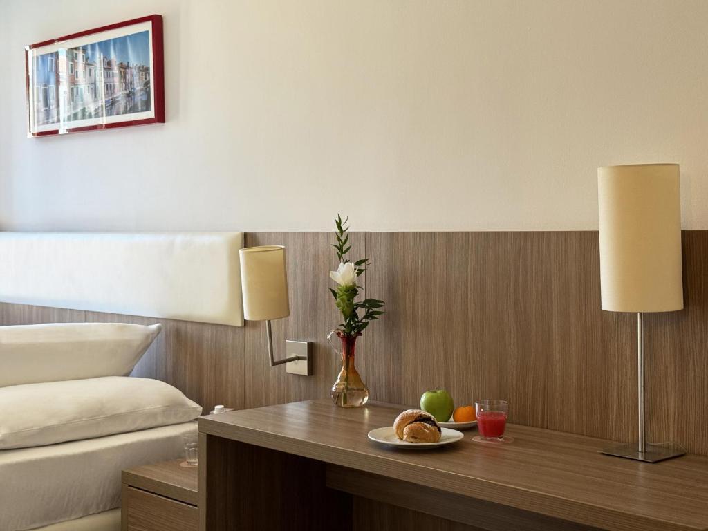 Hotel Il Moro di Venezia - Resim 17