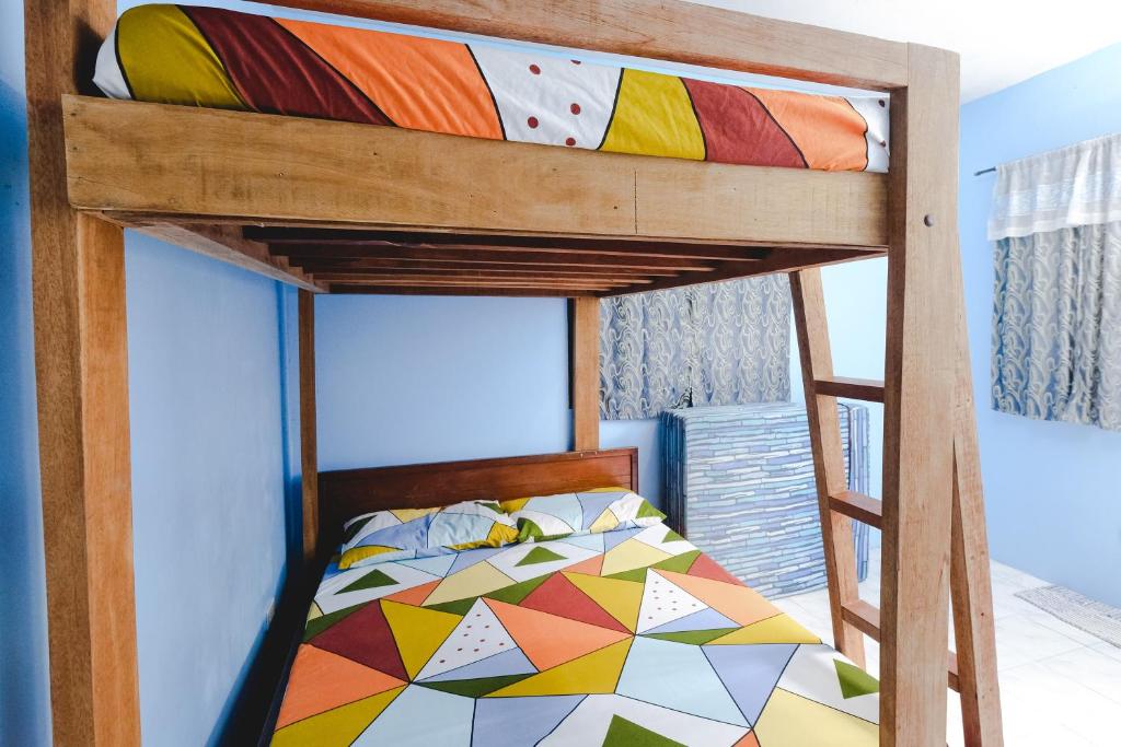 Monaliza Surf Resort La Union - Familienzimmer