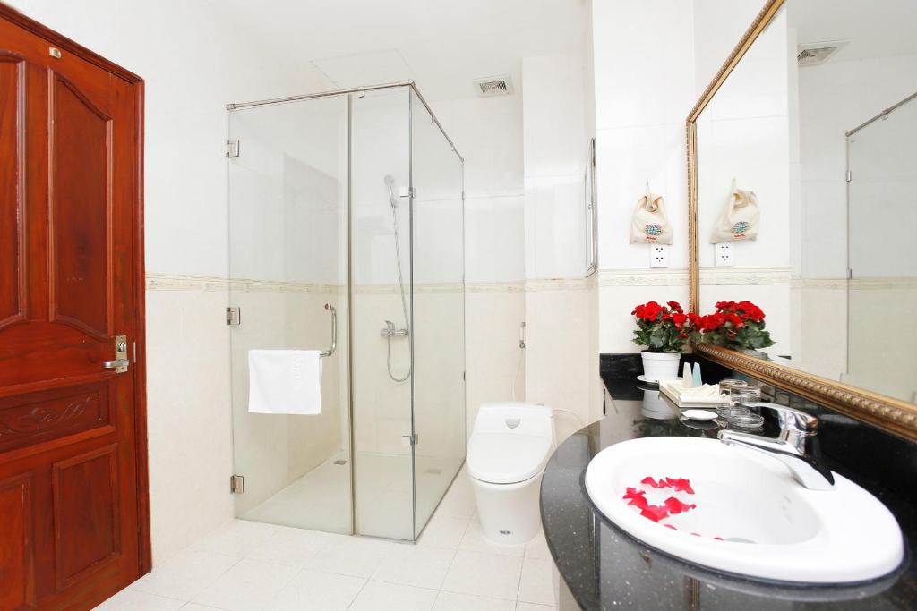 Suite New Pacific