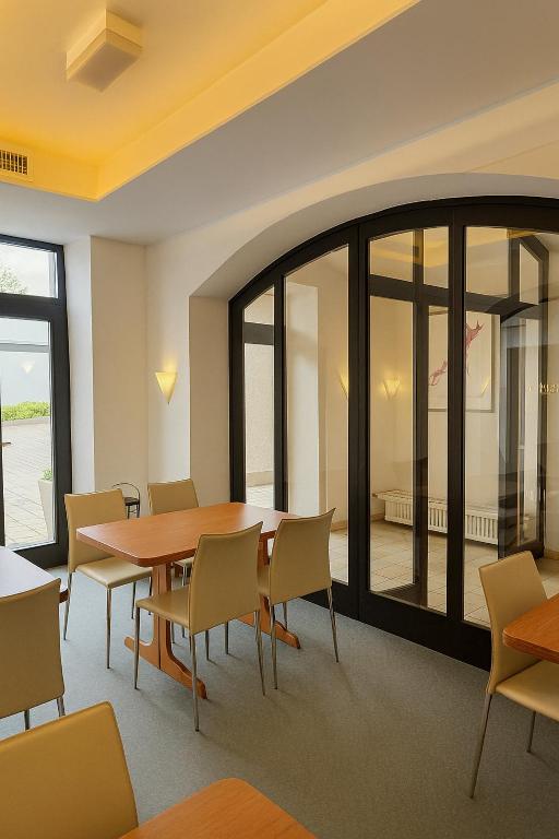 Hotel Villa Noel am Hauptbahnhof - Resim 17