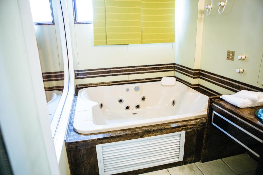  Elegance Praia Hotel