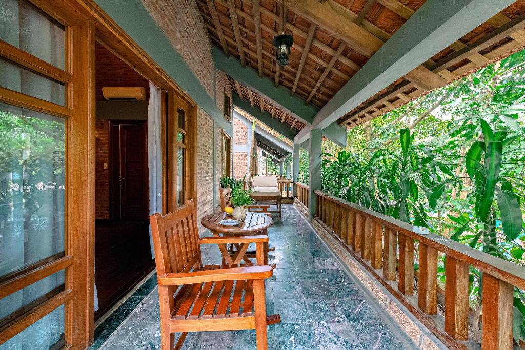 Tropical Villa - Fitness Program,